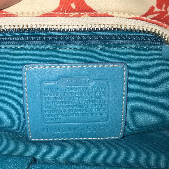 Small Coach Tote - Picture 3 of 3